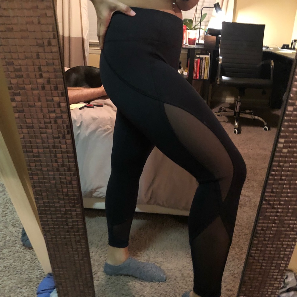 Mesh cutout leggings